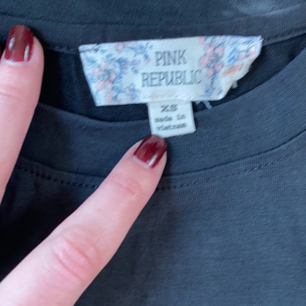 Tee - Picture 3 of 4